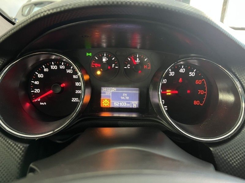 FIAT BRAVO 1.8 BLACKMOTION 16V AUTOMATIZADO 2014/2014 PRIME MULTIMARCAS CAXIAS DO SUL / Carros no Vale