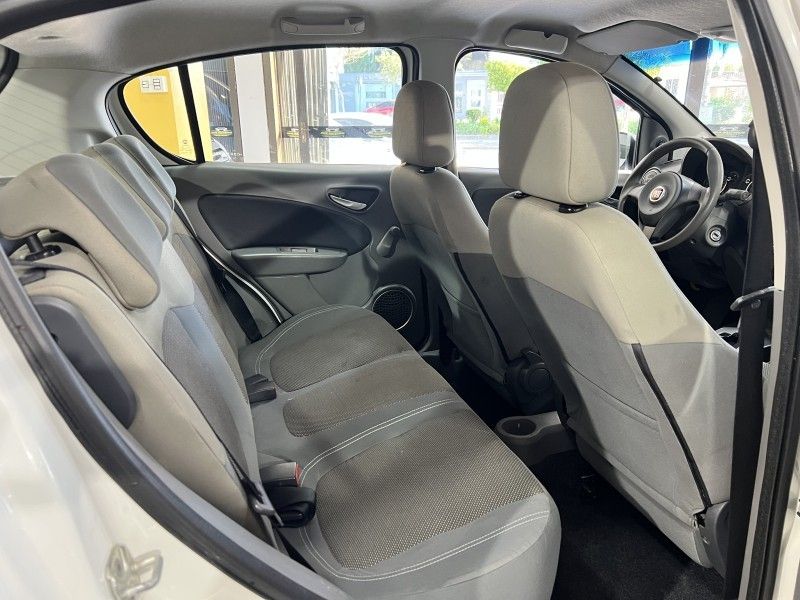 FIAT PALIO 1.6 MPI ESSENCE 16V AUTOMATIZADO 2012/2012 PRIME MULTIMARCAS CAXIAS DO SUL / Carros no Vale