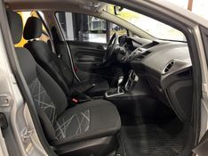 FORD FIESTA 1.6 SE HATCH 16V 2014/2015 PRIME MULTIMARCAS CAXIAS DO SUL / Carros no Vale