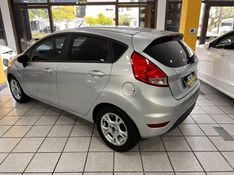 FORD FIESTA 1.6 SE HATCH 16V 2014/2015 PRIME MULTIMARCAS CAXIAS DO SUL / Carros no Vale
