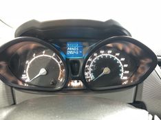 FORD FIESTA 1.6 SE HATCH 16V 2015/2015 PRIME MULTIMARCAS CAXIAS DO SUL / Carros no Vale
