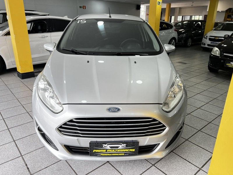FORD FIESTA 1.6 SE HATCH 16V 2015/2015 PRIME MULTIMARCAS CAXIAS DO SUL / Carros no Vale FORD FIESTA 1.6 SE HATCH 16V 2015/2015 PRIME MULTIMARCAS CAXIAS DO SUL / Carros no Vale