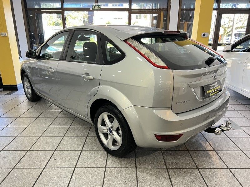 FORD FOCUS 2.0 GLX 16V 2013/2013 PRIME MULTIMARCAS CAXIAS DO SUL / Carros no Vale FORD FOCUS 2.0 GLX 16V 2013/2013 PRIME MULTIMARCAS CAXIAS DO SUL / Carros no Vale