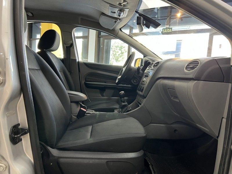 FORD FOCUS 2.0 GLX 16V 2013/2013 PRIME MULTIMARCAS CAXIAS DO SUL / Carros no Vale FORD FOCUS 2.0 GLX 16V 2013/2013 PRIME MULTIMARCAS CAXIAS DO SUL / Carros no Vale