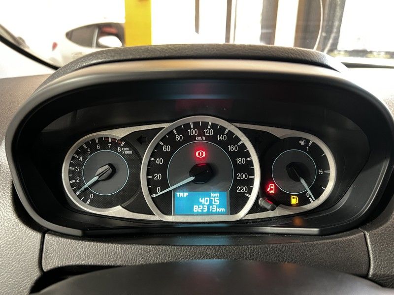 FORD KA 1.0 SE 12V 2017/2017 PRIME MULTIMARCAS CAXIAS DO SUL / Carros no Vale