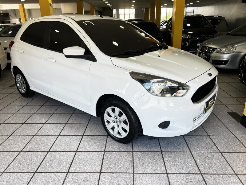 FORD KA 1.0 SE 12V 2017/2017 PRIME MULTIMARCAS CAXIAS DO SUL / Carros no Vale