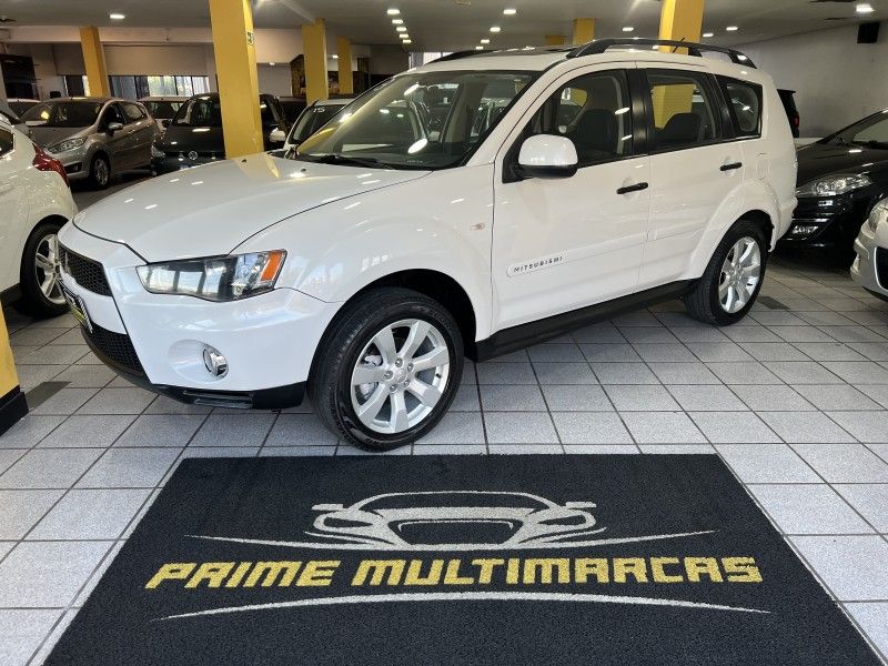 MITSUBISHI OUTLANDER 2.0 16V 2013/2013 PRIME MULTIMARCAS CAXIAS DO SUL / Carros no Vale