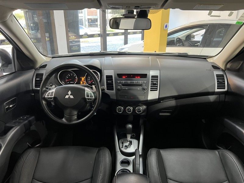 MITSUBISHI OUTLANDER 2.0 16V 2013/2013 PRIME MULTIMARCAS CAXIAS DO SUL / Carros no Vale