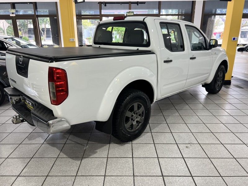 NISSAN FRONTIER 2.5 S 4X2 CD TURBO ELETRONIC 2014/2014 PRIME MULTIMARCAS CAXIAS DO SUL / Carros no Vale NISSAN FRONTIER 2.5 S 4X2 CD TURBO ELETRONIC 2014/2014 PRIME MULTIMARCAS CAXIAS DO SUL / Carros no Vale
