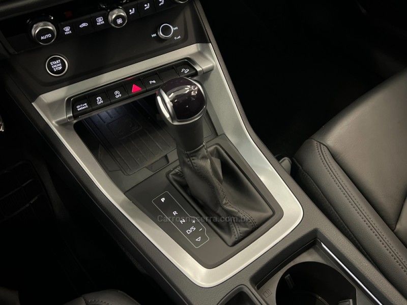 AUDI Q3 2.0 TFSI PERFORMANCE SPORTBACK TURBO 2023/2024 ÓTIMA CAR FLORES DA CUNHA / Carros no Vale AUDI Q3 2.0 TFSI PERFORMANCE SPORTBACK TURBO 2023/2024 ÓTIMA CAR FLORES DA CUNHA / Carros no Vale