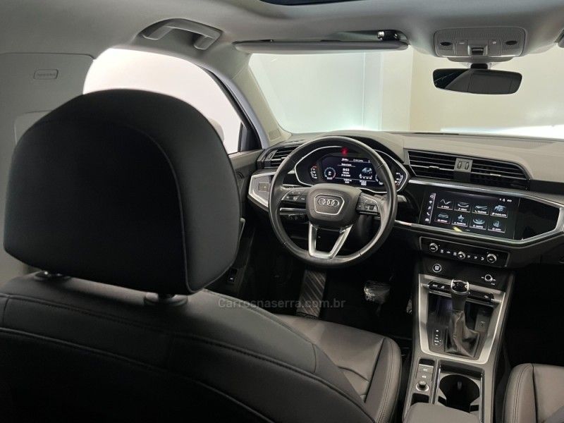 AUDI Q3 2.0 TFSI PERFORMANCE SPORTBACK TURBO 2023/2024 ÓTIMA CAR FLORES DA CUNHA / Carros no Vale AUDI Q3 2.0 TFSI PERFORMANCE SPORTBACK TURBO 2023/2024 ÓTIMA CAR FLORES DA CUNHA / Carros no Vale