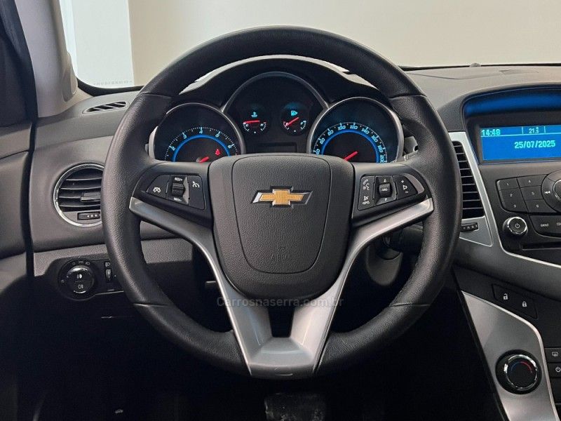 CHEVROLET CRUZE 1.8 LT 16V 2012/2013 ÓTIMA CAR FLORES DA CUNHA / Carros no Vale