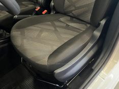 FIAT MOBI 1.0 8V EVO LIKE 2019/2020 ÓTIMA CAR FLORES DA CUNHA / Carros no Vale