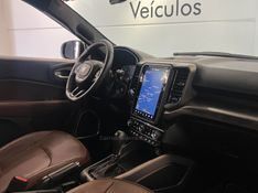 FIAT TORO 2.0 16V TURBO RANCH 4X4 AUTOMÁTICO 2023/2024 ÓTIMA CAR FLORES DA CUNHA / Carros no Vale