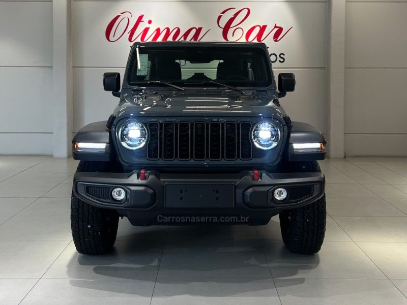 JEEP WRANGLER 2.0 RUBICON 4X4 AT8 16V 2025/2025 ÓTIMA CAR FLORES DA CUNHA / Carros no Vale