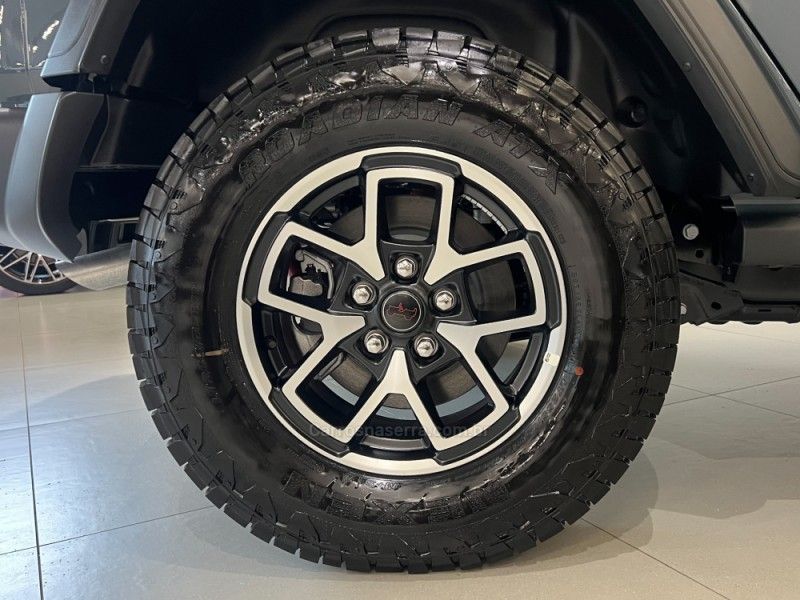 JEEP WRANGLER 2.0 RUBICON 4X4 AT8 16V 2025/2025 ÓTIMA CAR FLORES DA CUNHA / Carros no Vale
