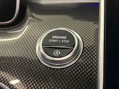 MERCEDES-BENZ C 300 2.0 EQ BOOST AMG LINE HÍBRIDO 2022/2022 ÓTIMA CAR FLORES DA CUNHA / Carros no Vale