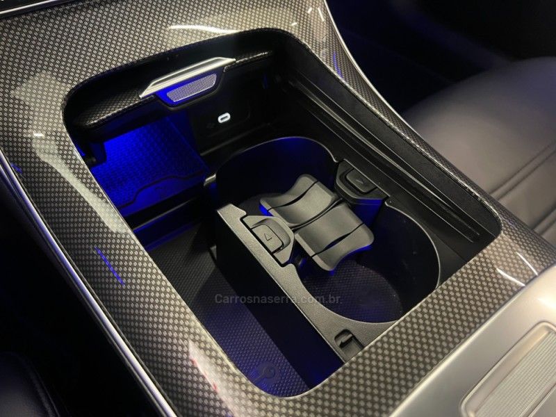 MERCEDES-BENZ C 300 2.0 EQ BOOST AMG LINE HÍBRIDO 2022/2022 ÓTIMA CAR FLORES DA CUNHA / Carros no Vale MERCEDES-BENZ C 300 2.0 EQ BOOST AMG LINE HÍBRIDO 2022/2022 ÓTIMA CAR FLORES DA CUNHA / Carros no Vale