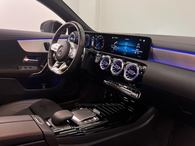 MERCEDES-BENZ CLA 35 AMG 2.0 TURBO 2022/2023 ÓTIMA CAR FLORES DA CUNHA / Carros no Vale MERCEDES-BENZ CLA 35 AMG 2.0 TURBO 2022/2023 ÓTIMA CAR FLORES DA CUNHA / Carros no Vale