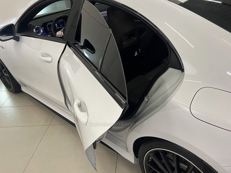 MERCEDES-BENZ CLA 35 AMG 2.0 TURBO 2022/2023 ÓTIMA CAR FLORES DA CUNHA / Carros no Vale MERCEDES-BENZ CLA 35 AMG 2.0 TURBO 2022/2023 ÓTIMA CAR FLORES DA CUNHA / Carros no Vale