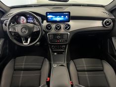 MERCEDES-BENZ GLA 200 1.6 CGI ADVANCE 16V TURBO 2015/2016 ÓTIMA CAR FLORES DA CUNHA / Carros no Vale