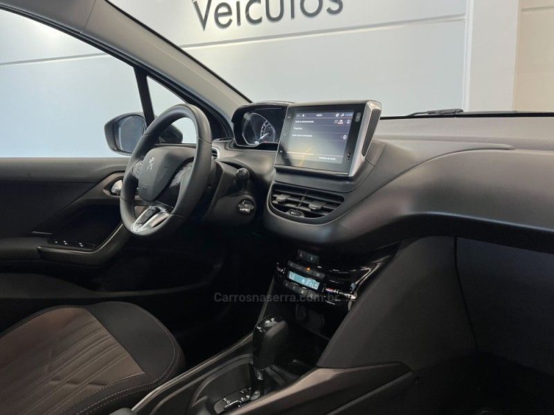 PEUGEOT 2008 1.6 16V GRIFFE 2018/2019 ÓTIMA CAR FLORES DA CUNHA / Carros no Vale