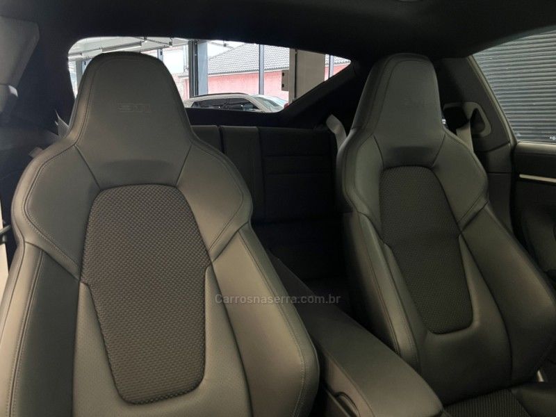 PORSCHE 911 3.0 CARRERA T COUPÉ 2024/2024 ÓTIMA CAR FLORES DA CUNHA / Carros no Vale