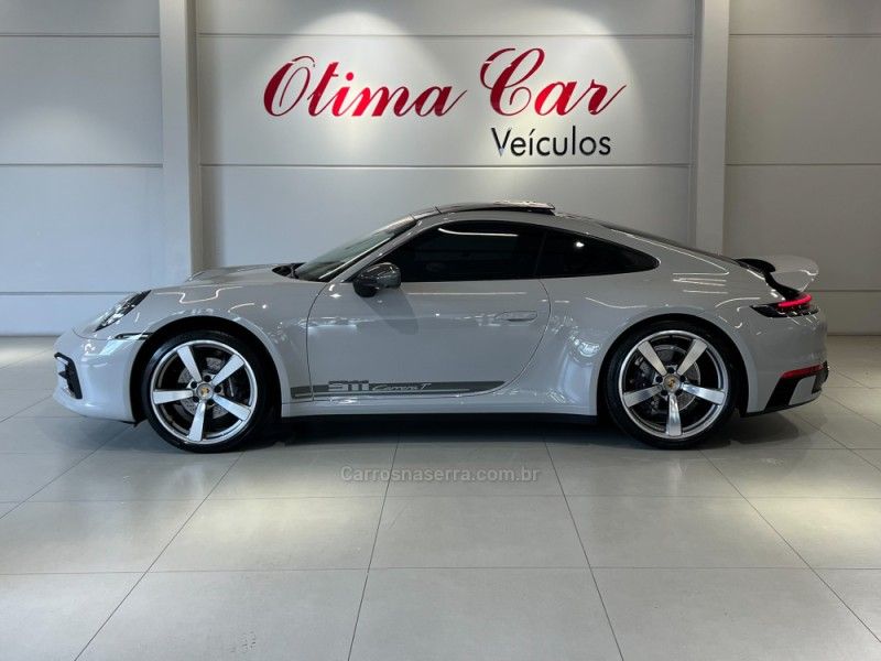 PORSCHE 911 3.0 CARRERA T COUPÉ 2024/2024 ÓTIMA CAR FLORES DA CUNHA / Carros no Vale