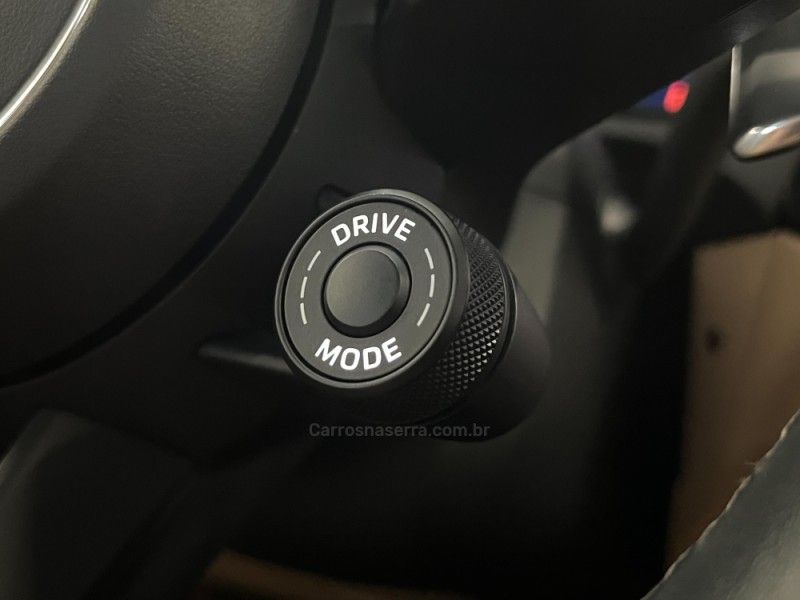 PORSCHE MACAN 2.0 16V 2022/2022 ÓTIMA CAR FLORES DA CUNHA / Carros no Vale PORSCHE MACAN 2.0 16V 2022/2022 ÓTIMA CAR FLORES DA CUNHA / Carros no Vale