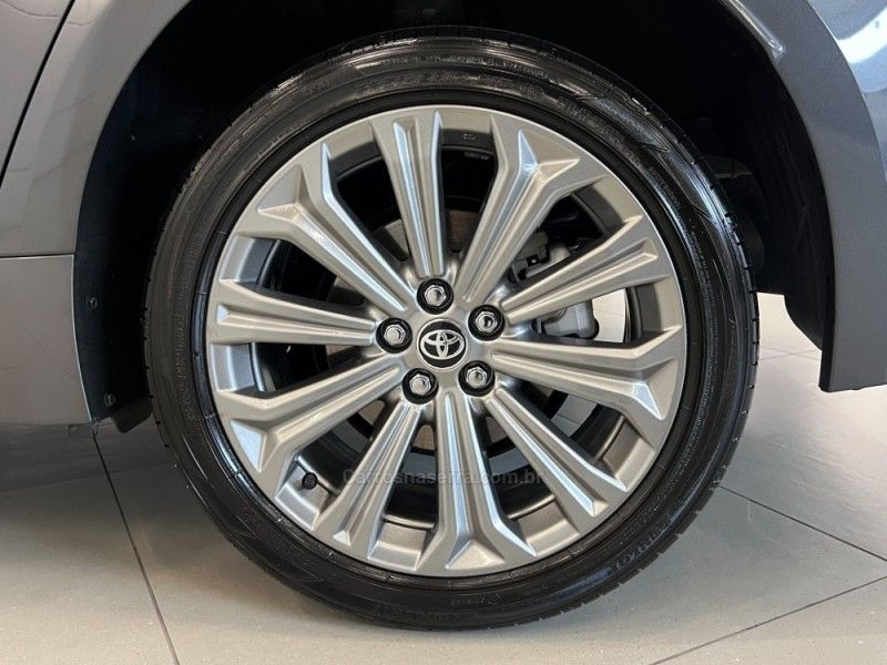 TOYOTA COROLLA 2.0 XEI 16V 2023/2023 ÓTIMA CAR FLORES DA CUNHA / Carros no Vale