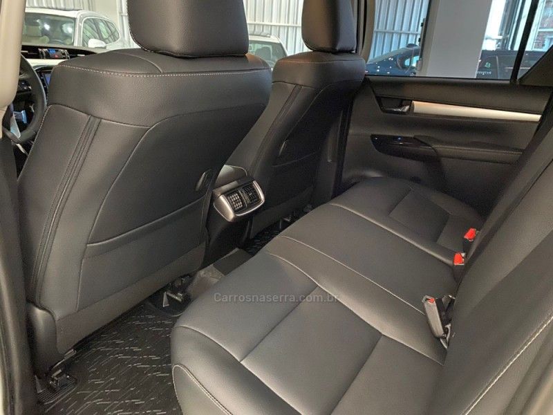 TOYOTA HILUX 2.8 SRV 4X4 CD 16V 2025/2026 ÓTIMA CAR FLORES DA CUNHA / Carros no Vale