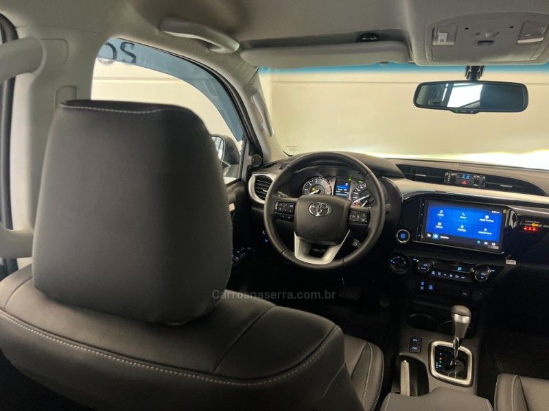 TOYOTA HILUX 2.8 SRV 4X4 CD 16V 2025/2026 ÓTIMA CAR FLORES DA CUNHA / Carros no Vale