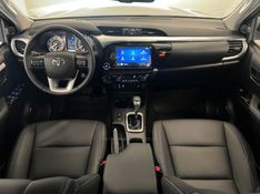 TOYOTA HILUX 2.8 SRV 4X4 CD 16V 2025/2026 ÓTIMA CAR FLORES DA CUNHA / Carros no Vale