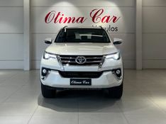 TOYOTA HILUX SW4 2.8 SRX 4X4 16V TURBO INTERCOOLER 2016/2017 ÓTIMA CAR FLORES DA CUNHA / Carros no Vale