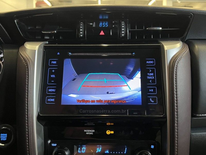 TOYOTA HILUX SW4 2.8 SRX 4X4 16V TURBO INTERCOOLER 2016/2017 ÓTIMA CAR FLORES DA CUNHA / Carros no Vale TOYOTA HILUX SW4 2.8 SRX 4X4 16V TURBO INTERCOOLER 2016/2017 ÓTIMA CAR FLORES DA CUNHA / Carros no Vale