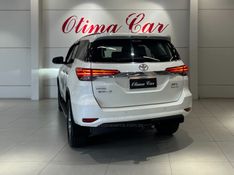 TOYOTA HILUX SW4 2.8 SRX 4X4 16V TURBO INTERCOOLER 2016/2017 ÓTIMA CAR FLORES DA CUNHA / Carros no Vale
