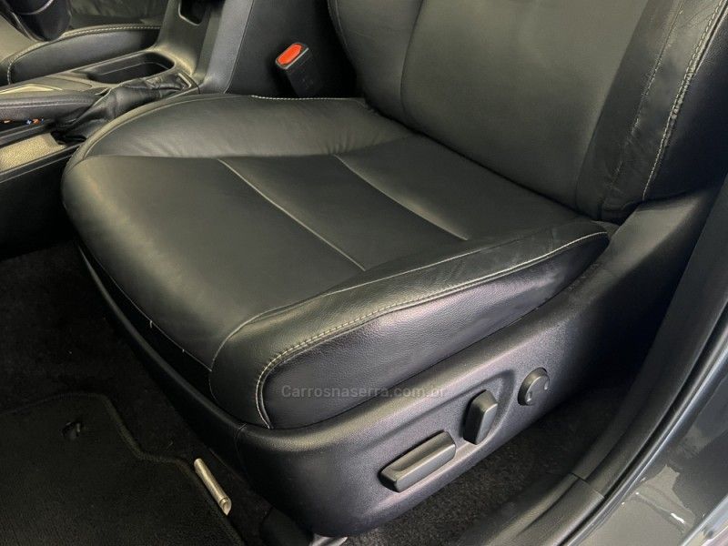 TOYOTA RAV4 2.0 TOP 4X2 16V 2018/2018 ÓTIMA CAR FLORES DA CUNHA / Carros no Vale TOYOTA RAV4 2.0 TOP 4X2 16V 2018/2018 ÓTIMA CAR FLORES DA CUNHA / Carros no Vale