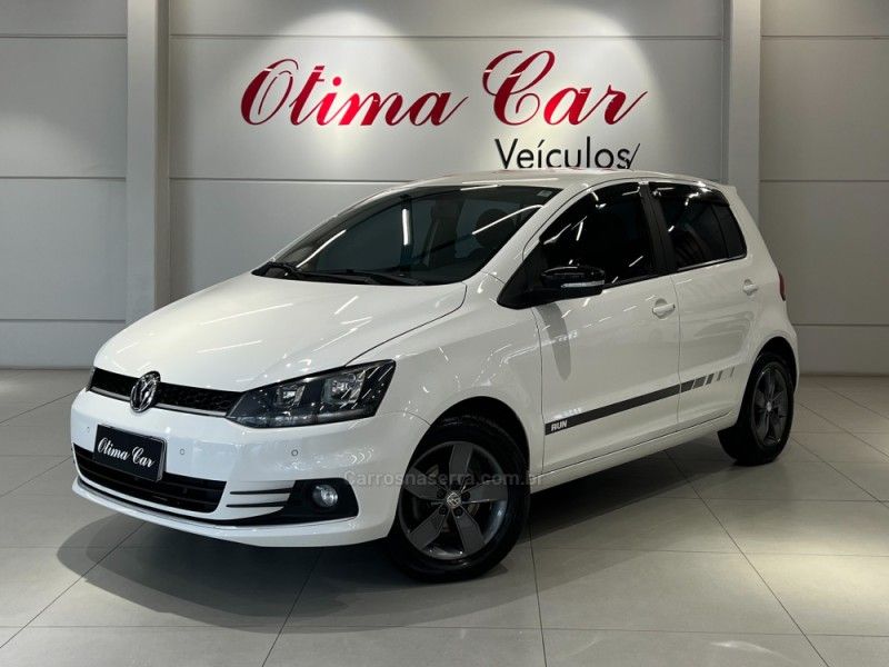 VOLKSWAGEN FOX 1.6 MSI RUN 8V 2017/2017 ÓTIMA CAR FLORES DA CUNHA / Carros no Vale