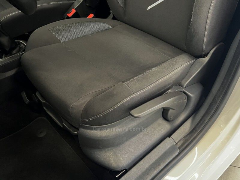 VOLKSWAGEN FOX 1.6 MSI RUN 8V 2017/2017 ÓTIMA CAR FLORES DA CUNHA / Carros no Vale