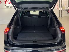 VOLKSWAGEN TIGUAN 2.0 ALLSPACE R-LINE 300 TSI 2023/2024 ÓTIMA CAR FLORES DA CUNHA / Carros no Vale