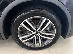 VOLKSWAGEN TIGUAN 2.0 ALLSPACE R-LINE 300 TSI 2023/2024 ÓTIMA CAR FLORES DA CUNHA / Carros no Vale