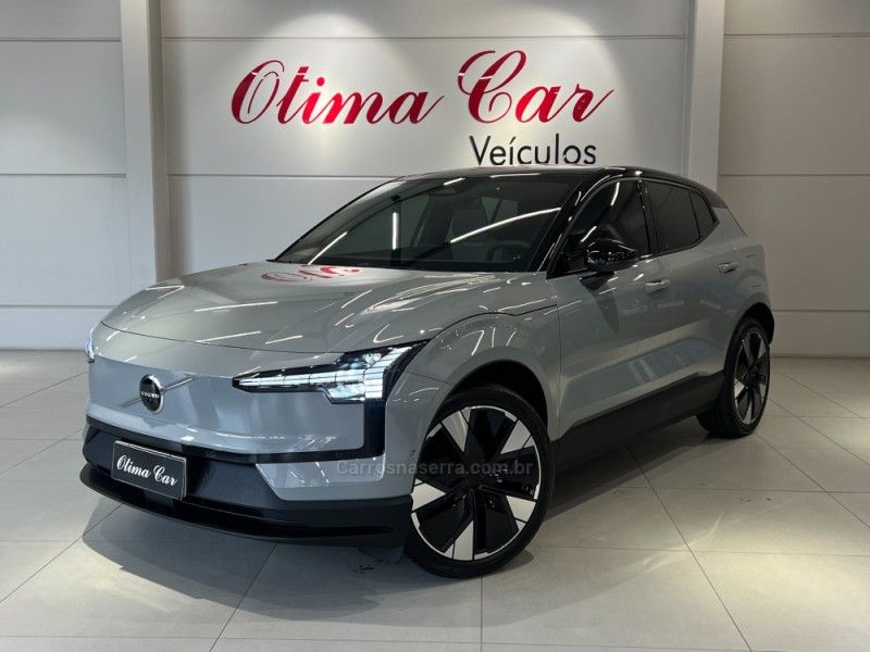 VOLVO EX30 ULTRA EXTENDED RANGE 2024/2024 ÓTIMA CAR FLORES DA CUNHA / Carros no Vale