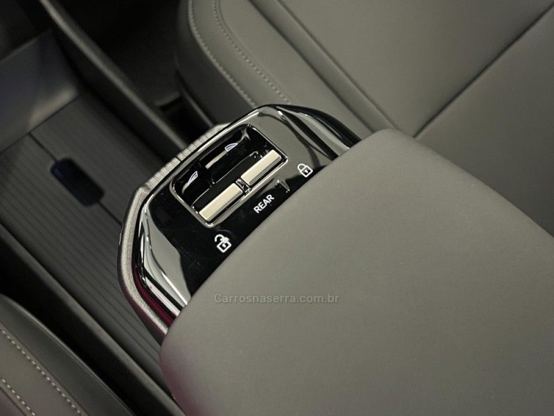 VOLVO EX30 ULTRA EXTENDED RANGE 2024/2024 ÓTIMA CAR FLORES DA CUNHA / Carros no Vale