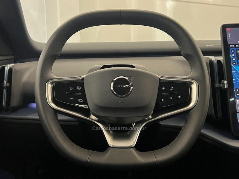 VOLVO EX30 ULTRA EXTENDED RANGE 2024/2024 ÓTIMA CAR FLORES DA CUNHA / Carros no Vale