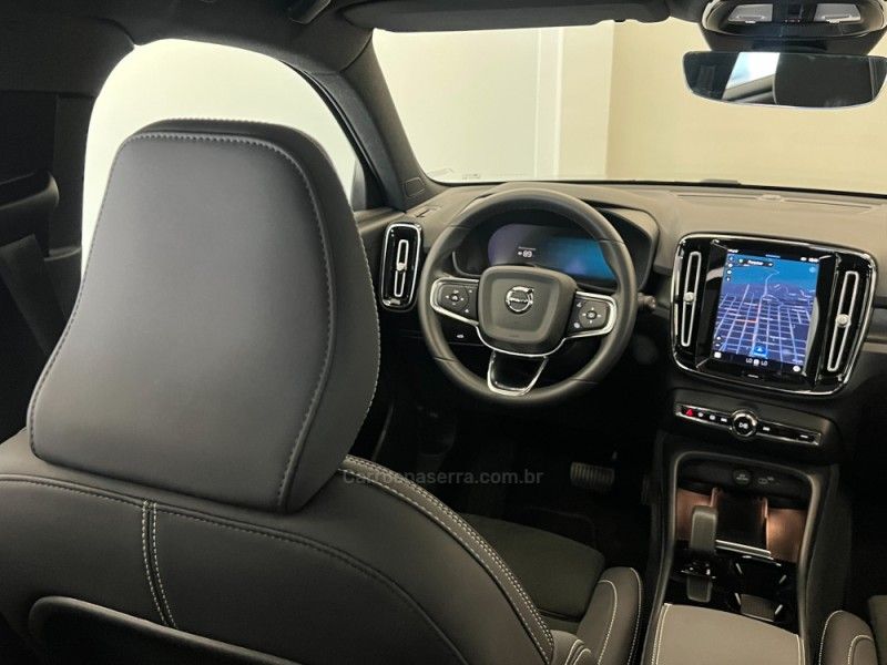 VOLVO XC 40 P6 RECHARGE ELECTRIC PLUS 2023/2024 ÓTIMA CAR FLORES DA CUNHA / Carros no Vale VOLVO XC 40 P6 RECHARGE ELECTRIC PLUS 2023/2024 ÓTIMA CAR FLORES DA CUNHA / Carros no Vale