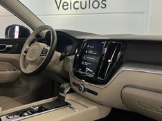VOLVO XC60 2.0 T5 MOMENTUM 2018/2018 ÓTIMA CAR FLORES DA CUNHA / Carros no Vale