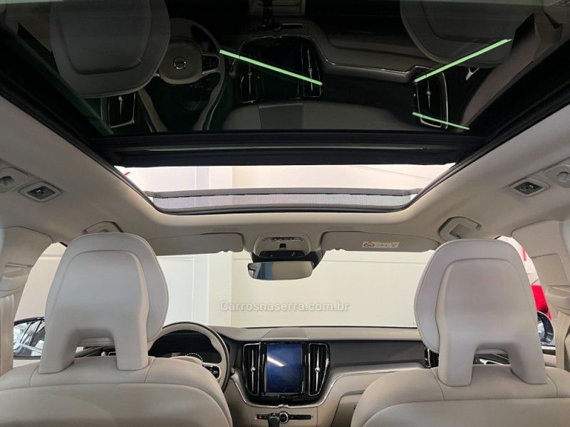 VOLVO XC60 2.0 T5 MOMENTUM 2018/2018 ÓTIMA CAR FLORES DA CUNHA / Carros no Vale VOLVO XC60 2.0 T5 MOMENTUM 2018/2018 ÓTIMA CAR FLORES DA CUNHA / Carros no Vale