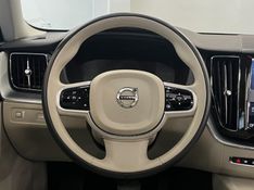 VOLVO XC60 2.0 T5 MOMENTUM 2018/2018 ÓTIMA CAR FLORES DA CUNHA / Carros no Vale