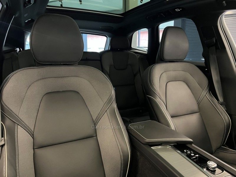 VOLVO XC60 2.0 T8 ULTIMATE DARK AWD HIBRIDO 2024/2024 ÓTIMA CAR FLORES DA CUNHA / Carros no Vale VOLVO XC60 2.0 T8 ULTIMATE DARK AWD HIBRIDO 2024/2024 ÓTIMA CAR FLORES DA CUNHA / Carros no Vale