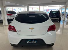 CHEVROLET ONIX 1.0 MPFI LT 8V 2017/2018 CIMIRRO AUTOMÓVEIS TAQUARA / Carros no Vale